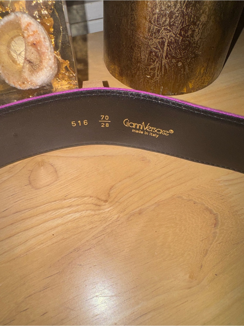 80s Vintage Gianni Versace Fuchsia Suede Wide Belt with Gold-Tone Chain Buckle - Picture 8 of 8